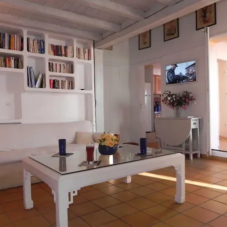 Christina Apartment